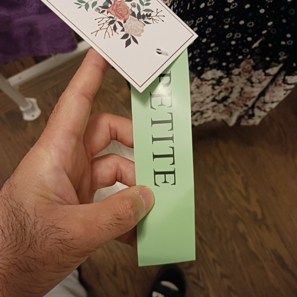 Women dress - Picture 4 of 6